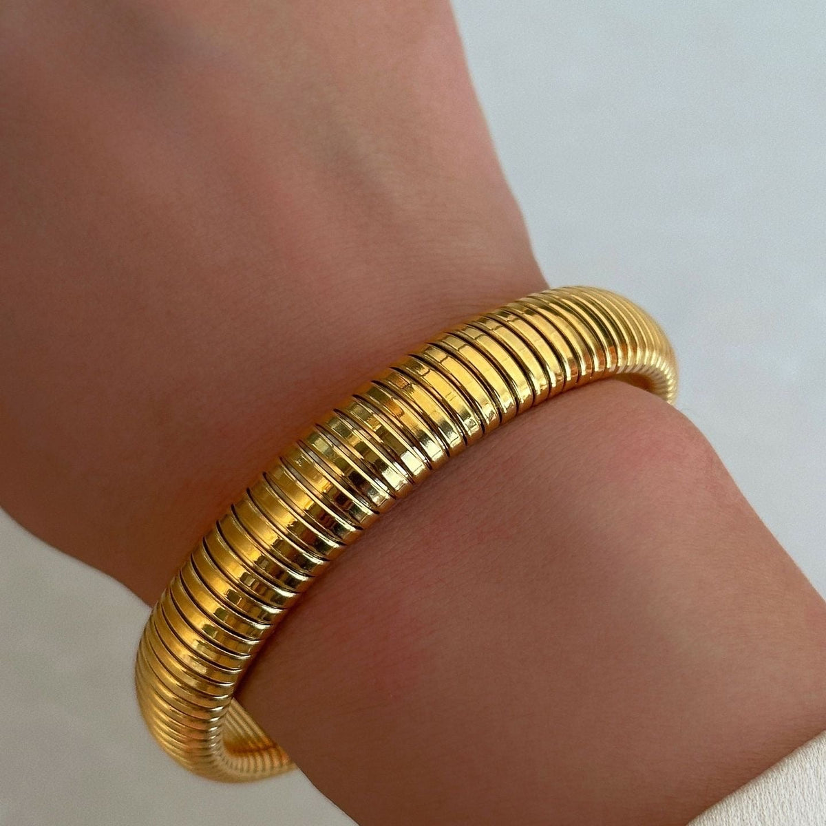 Gold Bold Tubular Snake Chain Bangle