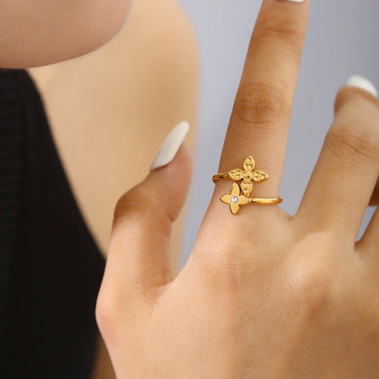 Double Clover Crystal Bypass Ring