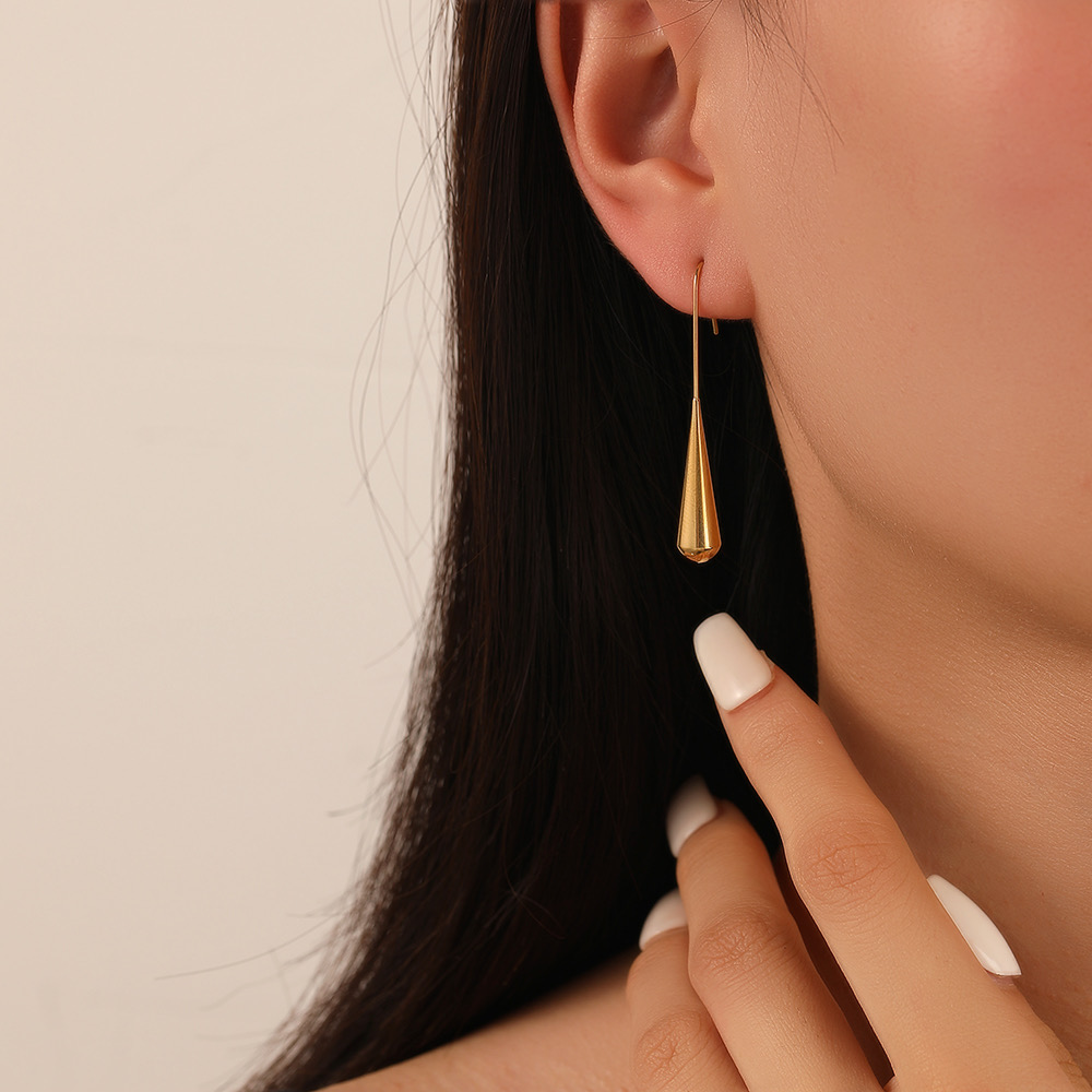 Golden Sleek Teardrop Drop Earrings